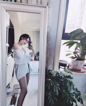 北京市极品反差小骚货00后