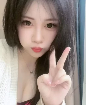 南明区卫校刚毕业的学妹