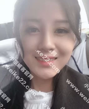 分享个高冷女神级美女小萝莉。