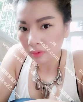 丰满大胸少妇，真舒服