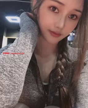 美女兼职三通